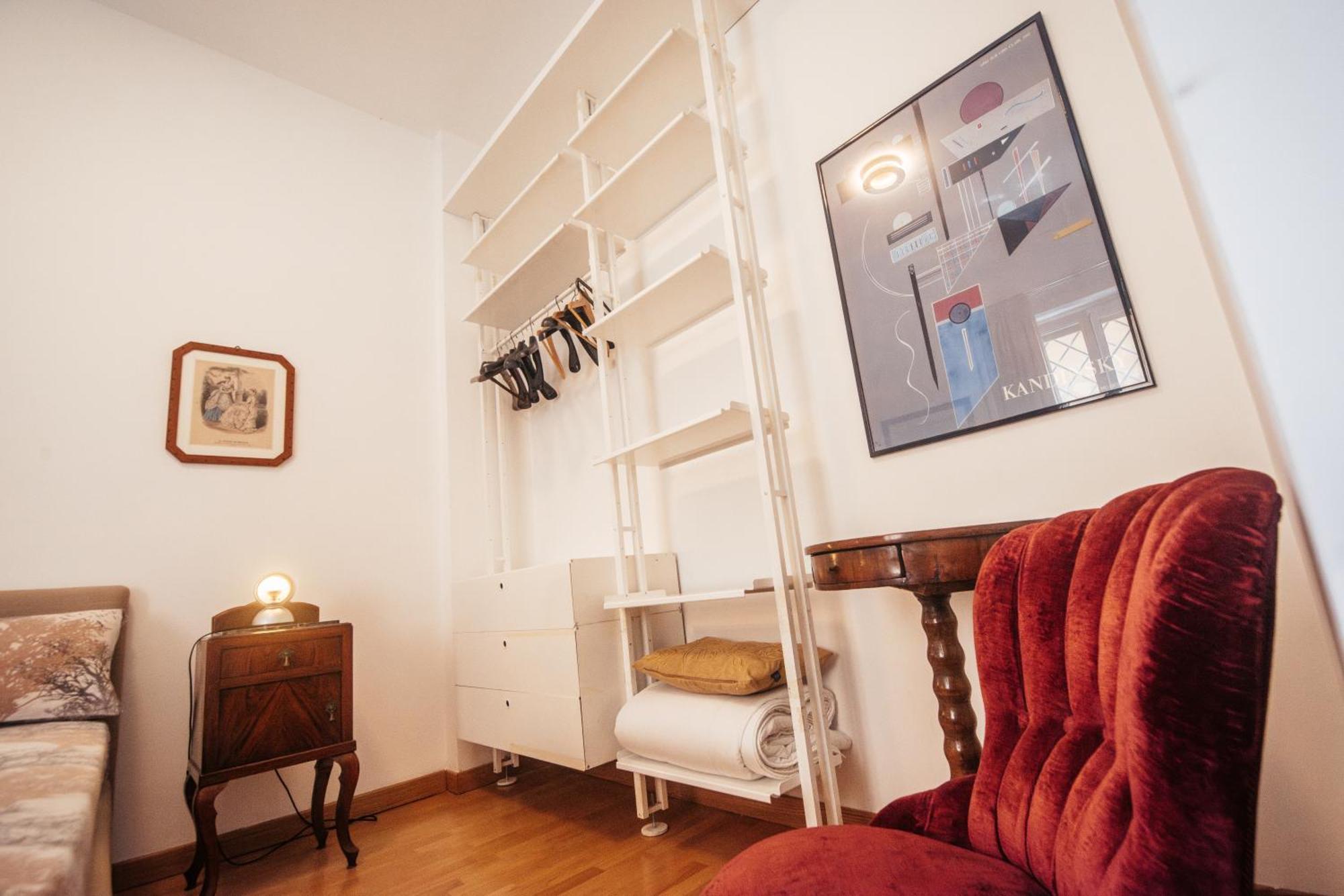 Hill - Exclusive Use Apartment Rom